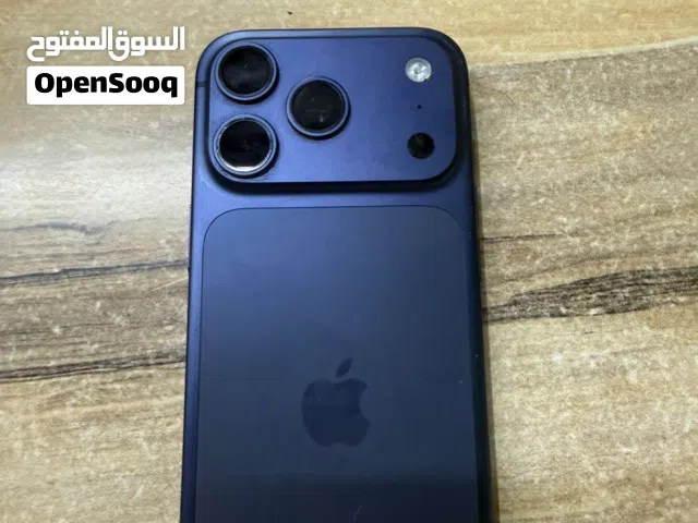 ايفون 17 برو اللون الكحلي 256 جيجا