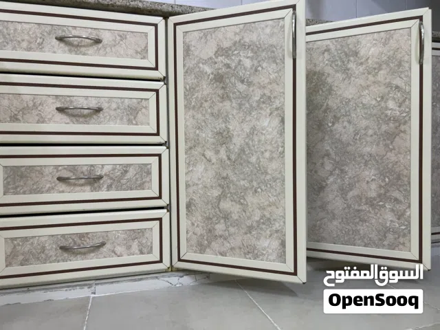 ادراج مطبخ جوده مستعمله ونضيفه