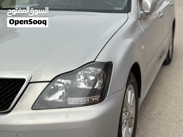 شاهينه بحري للبيع فقط 2004 رقم انكليزي هزه جديده تسجيل قديم مكفوله من الكصه سياره اثلت 3دكم