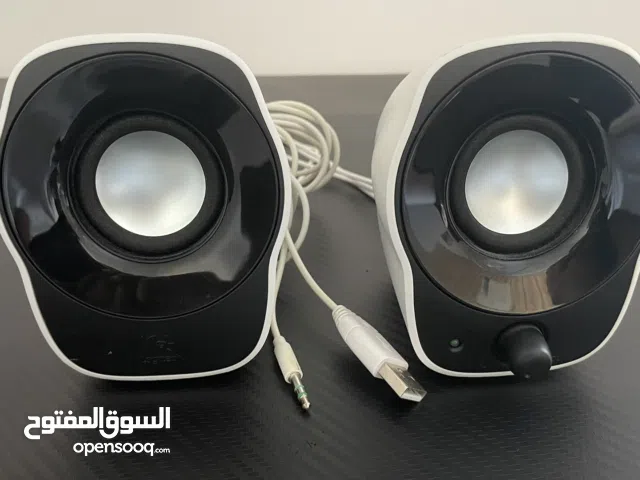 سماعات مكبر صوت