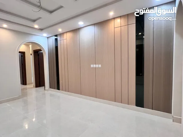 152m2 5 Bedrooms Apartments for Sale in Jeddah Hai Al-Tayseer