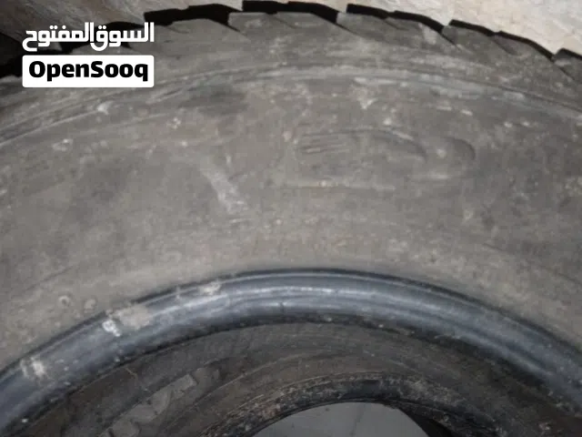 حرق حرق حرق  مجموعات إطارات مستعملة بحالة جيدة من علامة أخرى 15.70.235  وكاله مش مستخدم كثير بكم