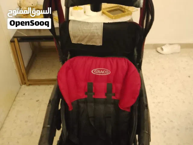 عربة أطفال