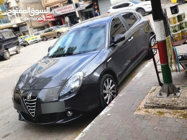 الفا روميو جوليتا اوتوماتيك