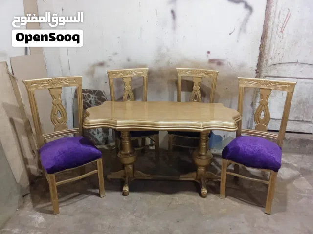 دي سفره عموله تقيله خشب زان احمر دمياطي  6كراسي تحفه بجد  يابخت الي اياخدها المقاس 150/70