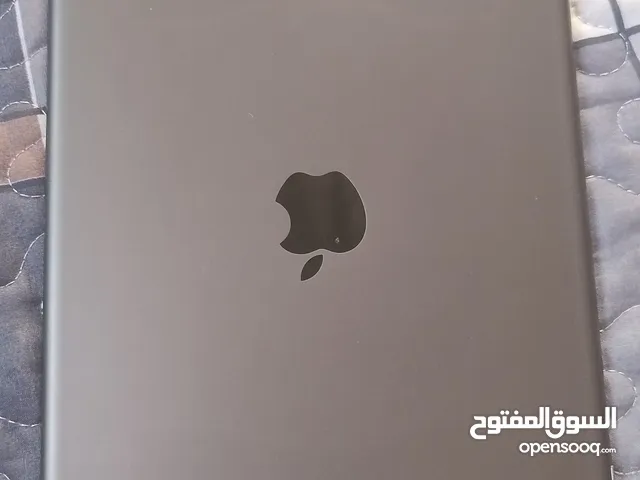 Apple iPad 8 32 GB in Ajloun