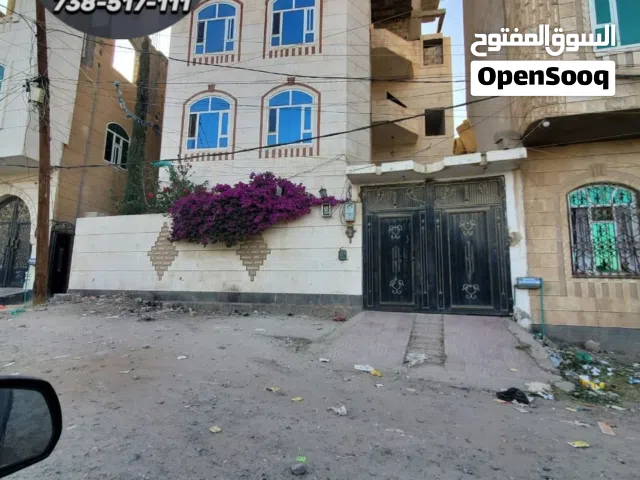 1000 m2 More than 6 bedrooms Villa for Rent in Sana'a Shamlan