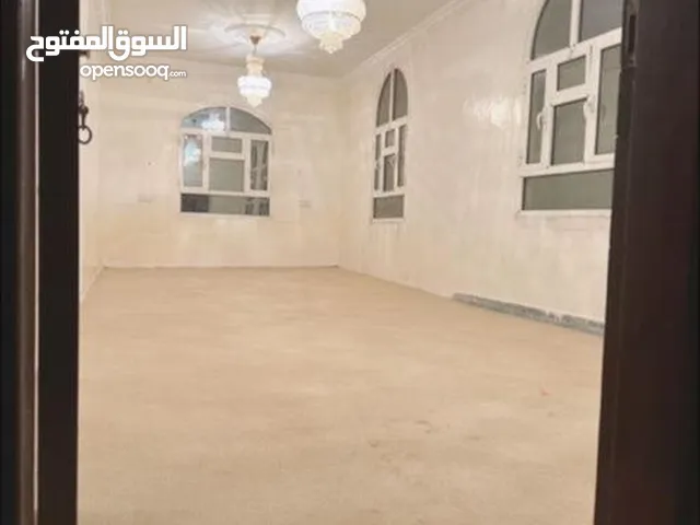 500 m2 4 Bedrooms Villa for Rent in Sana'a Haddah