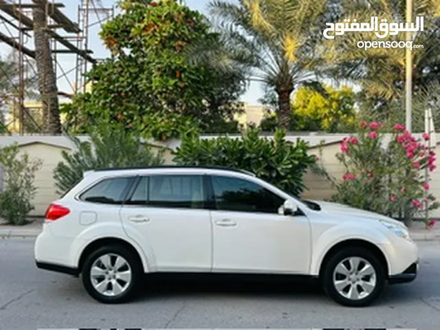 SUBARU OUTBACK 2012 MODEL FULL OPTION WITH SUNROOF CALL OR WHATSAPP ON  ,
