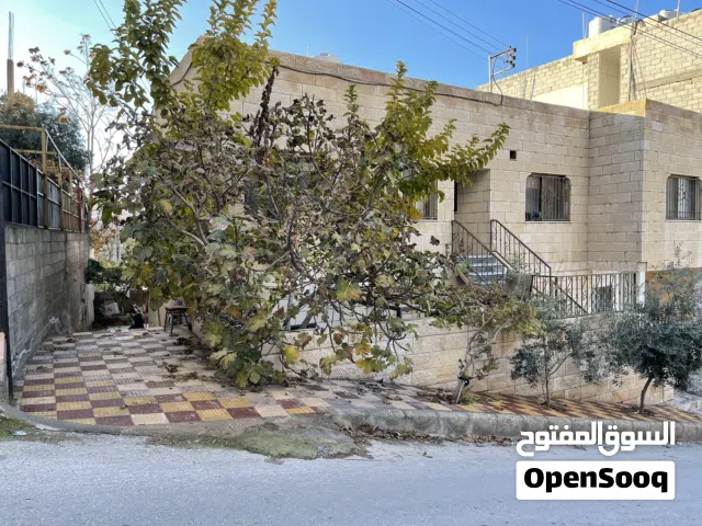 102 m2 4 Bedrooms Apartments for Rent in Zarqa Al Zarqa Al Jadeedeh