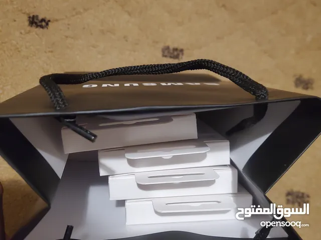 Samsung Galaxy Z Flip 6 Case .