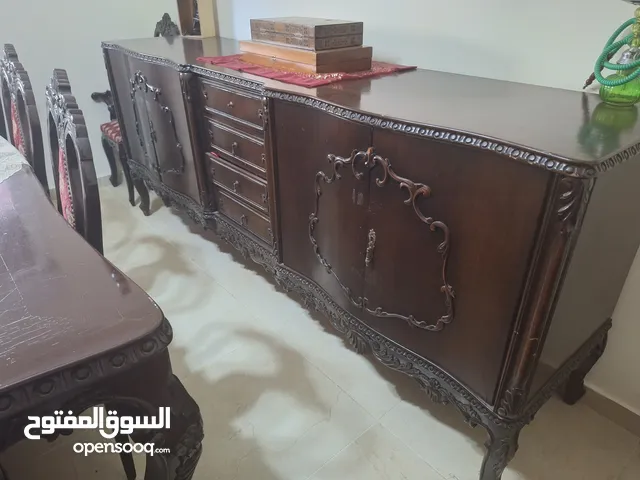 طاولة سفرة خشب زين   انتيك بحالة ممتازة للبيع