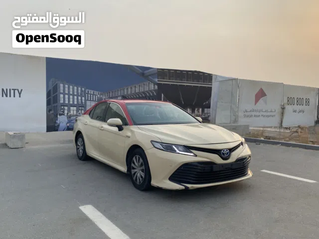 2020 تويوتا كامري LE