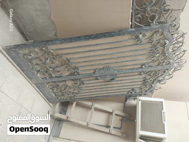 باب حديد مطاوع وسور  حديد مطاوع