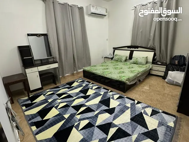 شقة مفروشة للايجار بالغبرة قريب البحرFurnished apartment for rent in Ghubrah near the sea