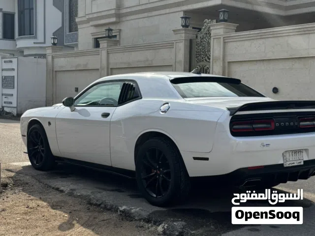 Used Dodge Challenger in Basra