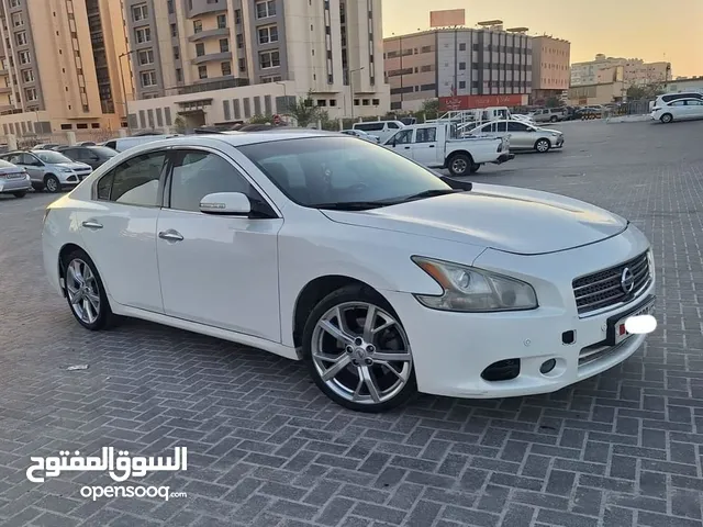 urgent sale Nissan maxima for sale 2012 model