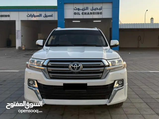 لاند كروزر VXR 2020 5.7 قابل لتمويل او البدل