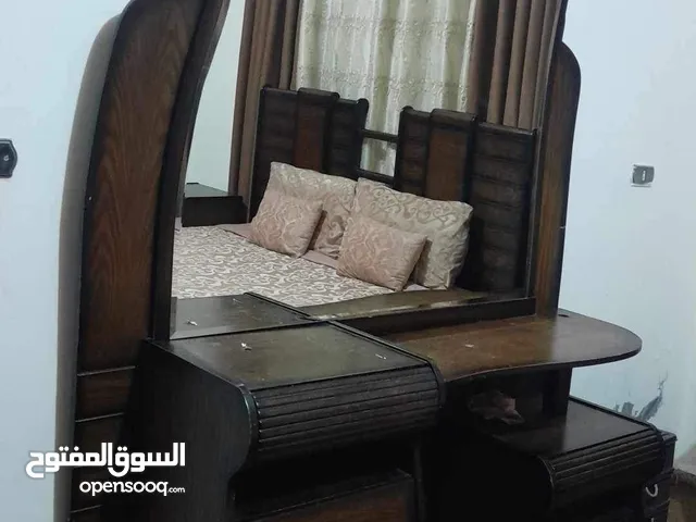 تواليت تفصيل استخدم بسيط للبيع