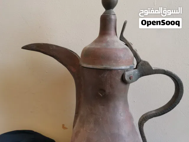 دلة نحاسية تراثية قديمة