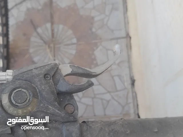 بسكليت امريكي جيد جدا لون اسود واحمر جنط 26 البركات شغاله وكلشي تمام