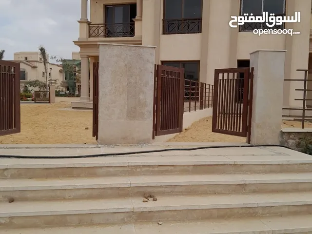211m2 3 Bedrooms Villa for Sale in Cairo Madinaty