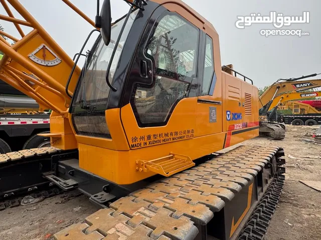XCMG 55 TON CRAWLER CRANE رافعة مجنزرة XCMG 55 طنًا