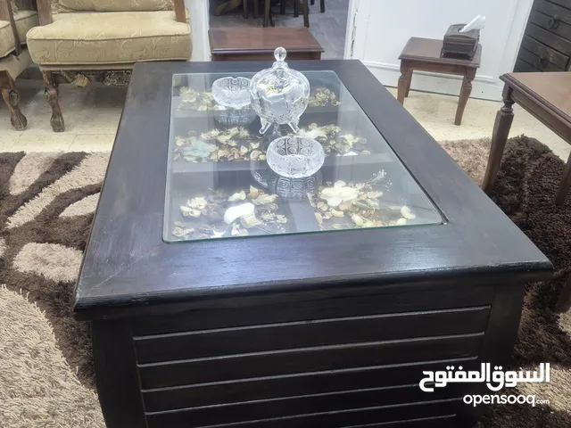 للبيع طاولة وسط لغرفة الجلوس او الضيوف – استعمال خفيف