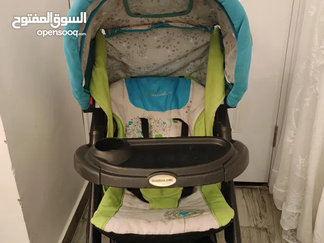 كروسة بحلة ممتازة شبة جديدة ماركة lovMama