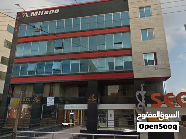 مجمع  تجاري فارغ للبيع في منطقة الرابية