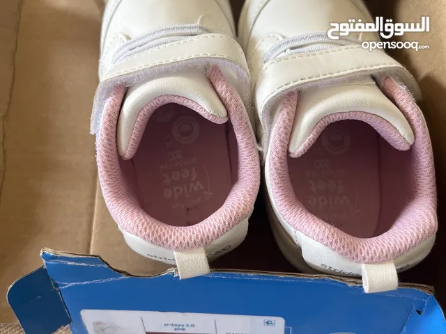 Stride rite toddler shoes