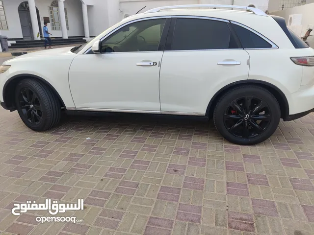 نيسان انفينيتي fx35 Nissan infiniti fx35