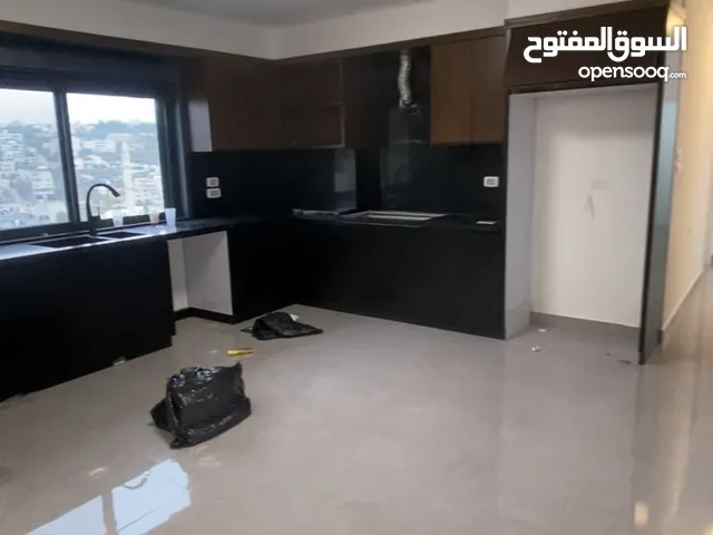 شقة ديلوكس فاخره للبيع في رام الله جفنا في حي راقي وهادي طابو من المالك مباشرة تقسيط او كاش