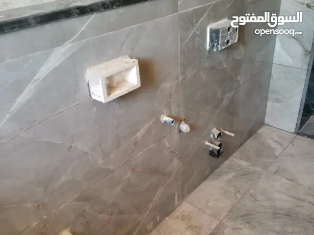 اسطي مصري لتركيب جميع انواع السيراميك والبرسلين