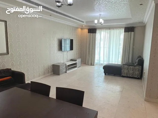 شقة سكنية للبيع في مسقط جراند مول مبنى 8 مساحة كبيره مؤثثة ومكيفه فاخره