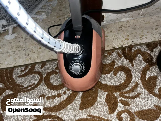 مكواة بخار للبيع شغالة 100 %للبيع بسبب السفر متوفر توصيل مجاني لا يوجود مكان للاستلام