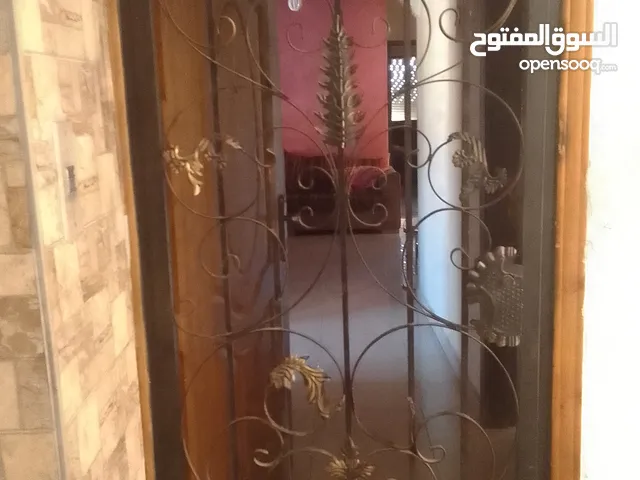 باب حديد حمايه للبيع استعمال بسيط