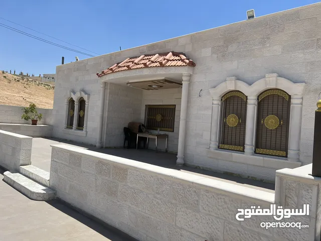 400m2 3 Bedrooms Villa for Sale in Zarqa Dahiet Al Madena Al Monawwara