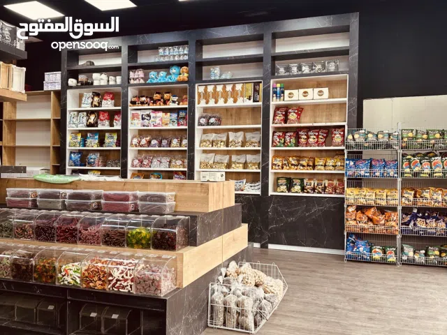 محل تجاري لايجار.  مع بيع كامل العده