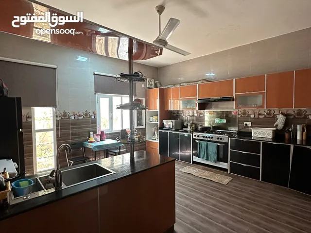 360 m2 More than 6 bedrooms Villa for Sale in Muscat Al Mawaleh