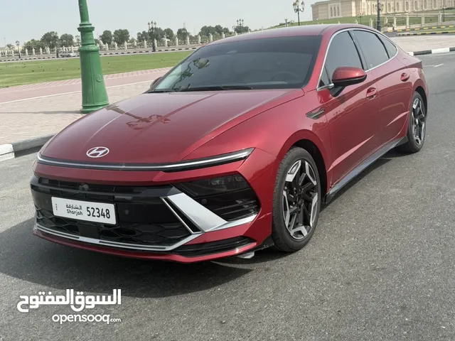 Sedan Hyundai in Sharjah