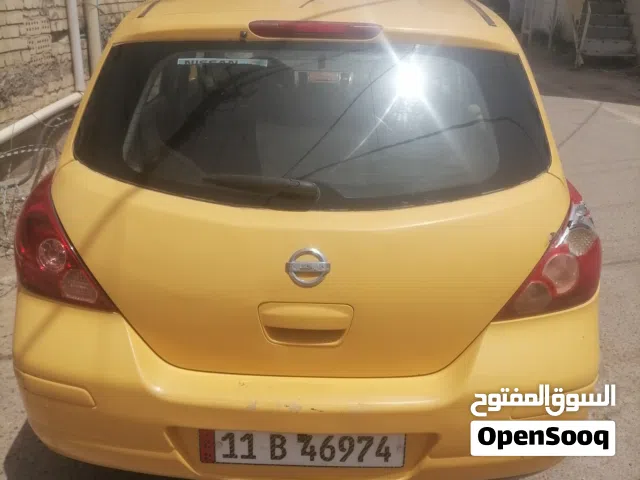 2009 نيسان فيرسا Standard