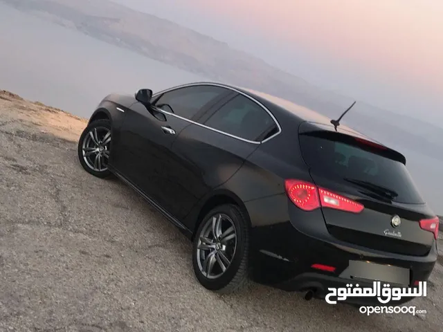 الفا روميو جولييا