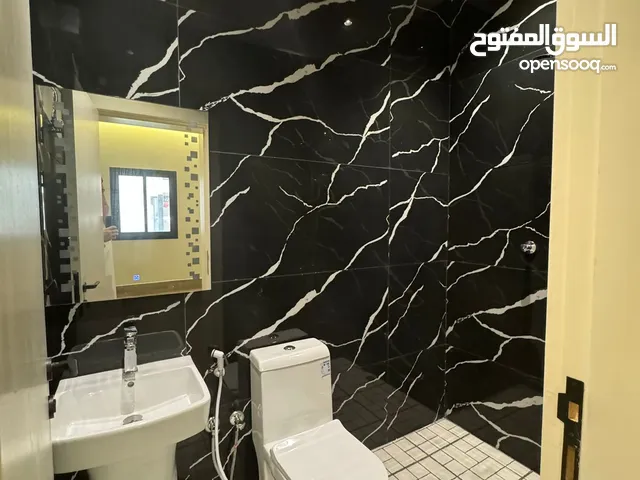 160 m2 3 Bedrooms Apartments for Rent in Al Riyadh Al Arid