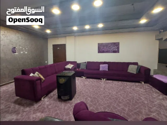 طقم كورنر لون نهدي غامق للبيع