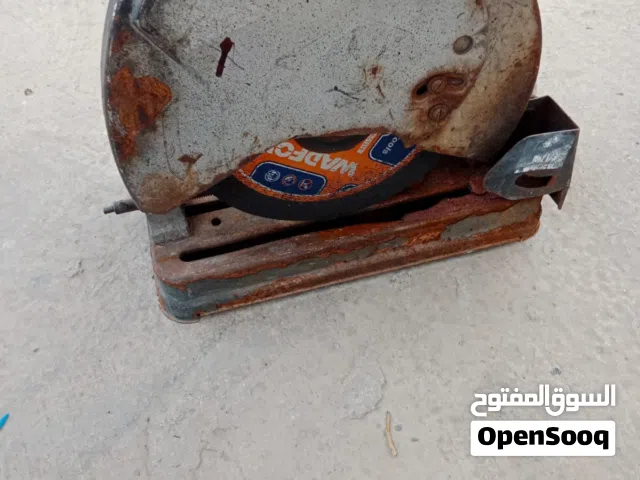 ماكنة قص حديد بحال الوكالة  كمبريصة بحاجة إلى مكثف