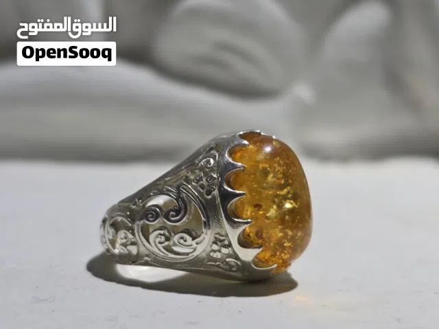 خاتم كهرمان اصلي شبه جديد مستخدم كم يوم فقط   فضه ثقيله وسياقه ممتازه   للجادين
