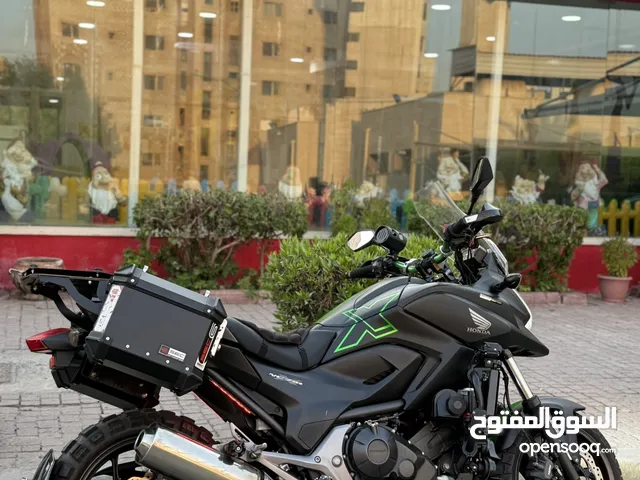 Honda ncx750 29000kms Two bags Extra add ons Crash bars Additional fog lamps Additional comfort