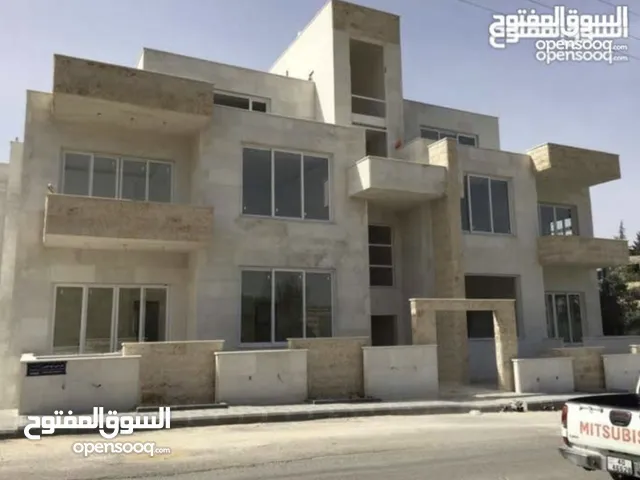 1650 m2 More than 6 bedrooms Villa for Sale in Amman Badr Jdedeh