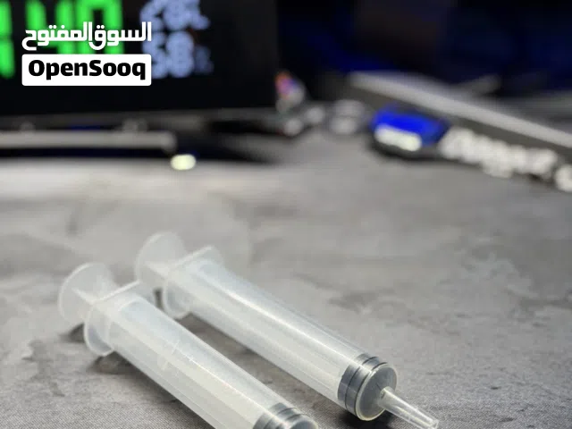 إبرة بلاستيك للطيور
